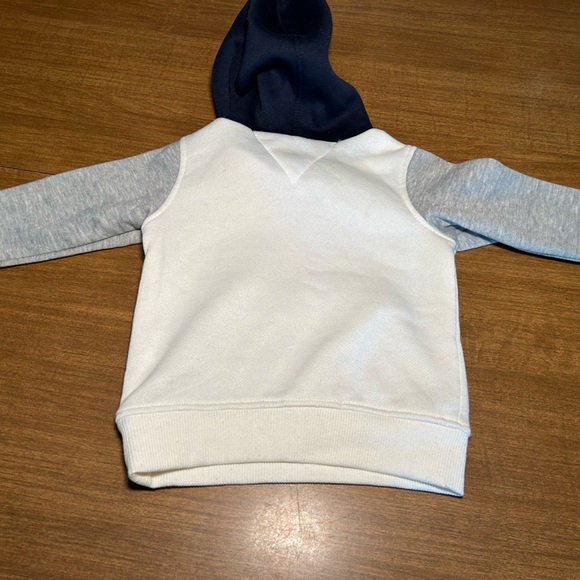 Like New! Tommy Hilfiger sweatshirt. 12mo - Picture 5 of 8